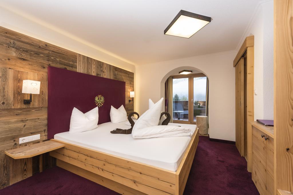 Lifestylepanoramahotel Erika Superior Neustift im Stubaital Pokoj fotografie